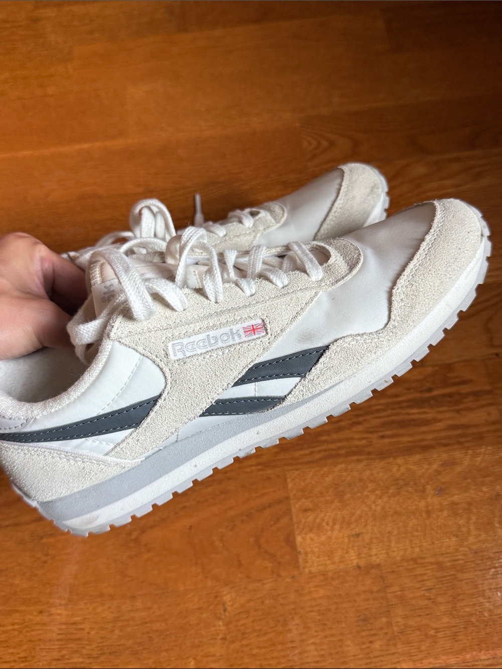 Reebok Women’s Classic AZ Casual Sneakers - Picture 4 of 9